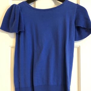 Short sleeve sweater